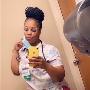 Meet your Posher, Shanitra